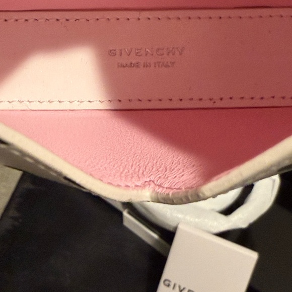 Givenchy cut out micro bag X Disney - Picture 5 of 8